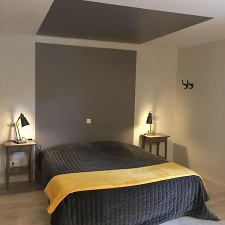 弗莱斯提尔旅馆 住宿加早餐酒店 Monclar-de-Quercy